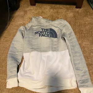 North Face Pull Over